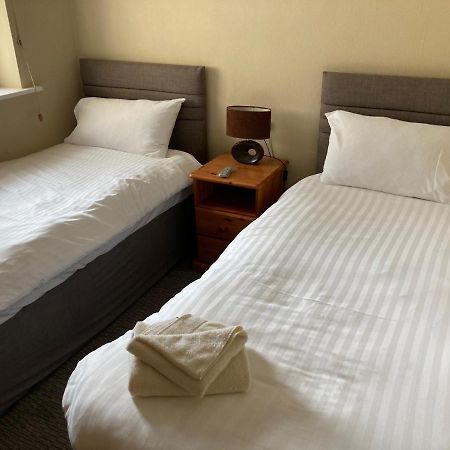 The Waie Inn Copplestone Екстериор снимка