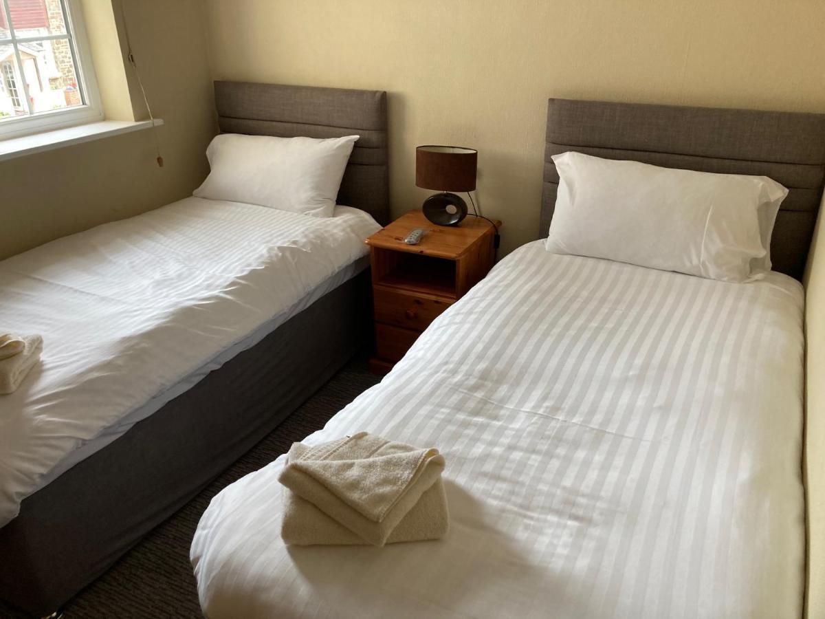 The Waie Inn Copplestone Екстериор снимка